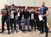 Kickboxing. Zawodnicy Panzera Suwałki i Augustów oraz Teamu Sejny na podium mistrzostw Polski [foto]