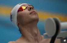 Pływanie. Filip Kosiński wszedł do finału EYOF na 200 m grzbietowym z fenomenalnym rekordem Polski