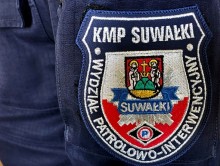 Suwałki. Policjant rozpoznał poszukiwanego podczas spaceru