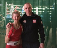 Boks. Zuzanna Krysińska mistrzynią Polski, Samanta Kamińska brązową medalistką