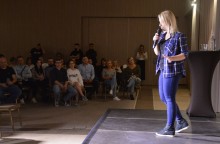 Loftowa scena Stand-Up'u. Pawłowski i Mysza w Suwałkach [zdjęcia]