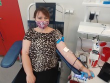 Klub Honorowych Dawców Krwi PCK przy WKU w Suwałkach. Pierwsza donacja