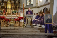 W Ełku odprawiono mszę żałobną za śp. biskupa Wojciecha Ziembę [zdjęcia]