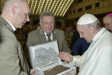 W Suwałkach będzie można otrzymać sadzonkę świerka pobłogosławionego przez papieża Franciszka