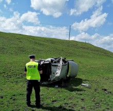 Wypadek na trasie Prudziszki – Jeleniewo. Kierowca trafił do szpitala
