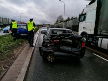Wypadek z udziałem trzech aut w Augustowie. Do szpitala przewieziono 5-letnie dziecko