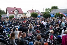 VIII Parada Motocyklowo-Samochodowa w Bakałarzewie. Pełny rynek [nowe zdjęcia]