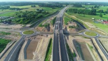 Via Baltica. Polscy drogowcy kończą budowę odcinka Suwałki - Budzisko, litewscy na granicy [zdjęcia]