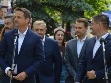 Politycy Koalicji Obywatelskiej w Suwałkach. Szkoła Młodych Demokratów z wiecem Solidarni z Ukrainą