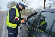 Pogoda piękna, ale noga z gazu. Policjanci co rusz prwowadzą kontole