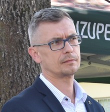 Krzysztof Skłodowski z nagrodą Przeglądu Książki Krajoznawczej i Turystycznej PTTK