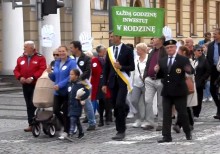 Marsz dla Życia i Rodziny w Suwałkach. I ślubuję Ci [wideo]