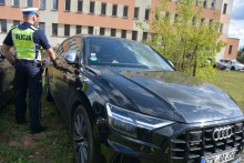 Suwalscy policjanci zatrzymali auto skradzione w Niemczech. Kierowca z Białorusi jechał 170 km/h
