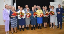 Siedem par z gminy Raczki odebrało medale za długoletnie pożycie małżeńskie [zdjęcia]