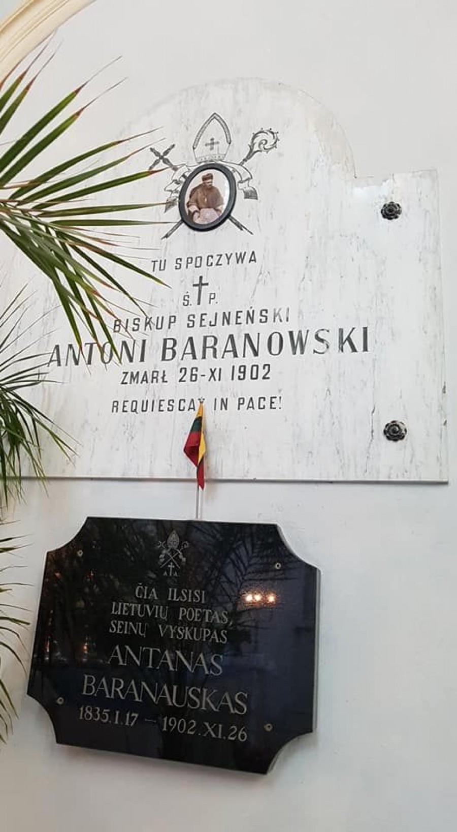 baranowski20biskup20tablica20w20bazylice.jpg