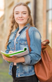 Studenci pobierający rentę rodzinną muszą pamiętać o zaświadczeniu