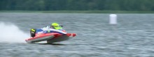 Necko Endurance 2015. Wyścigówki ścigały się po jeziorze [wideo]